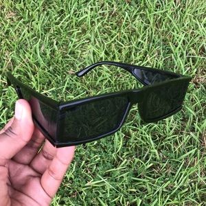 Runway Rookie’s “Bravo” Unisex Shades